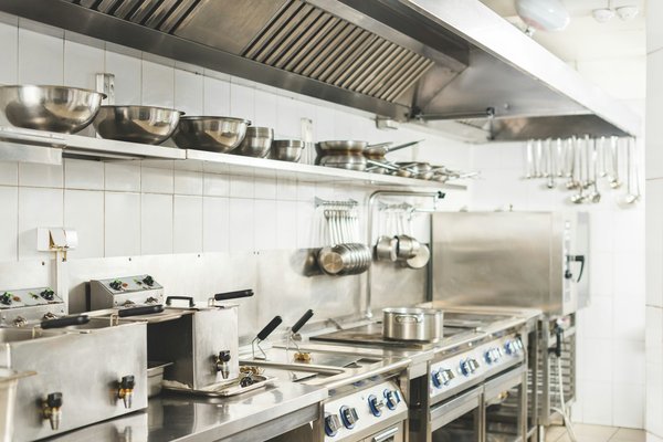 Améliorez l'air de vos restaurants avec la hotte à charbon